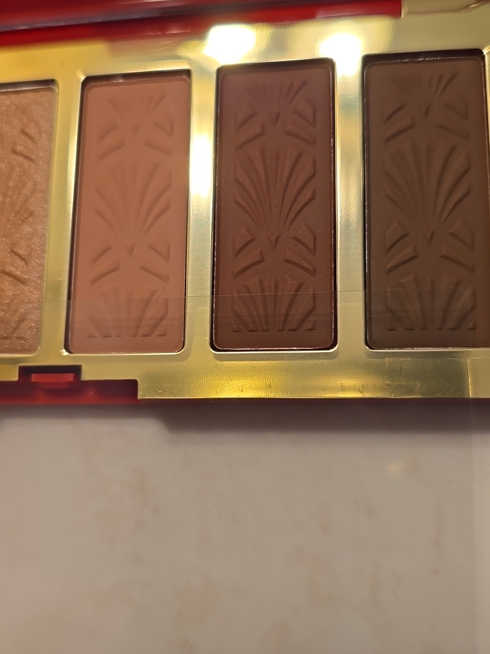 Estee Lauder Red and Gold Patterned Eyeshadow Pallette - Picture 6 of 6